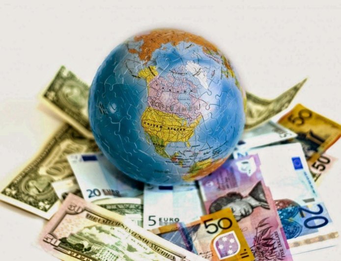 Conta no exterior ganha espaço, mas formato varia